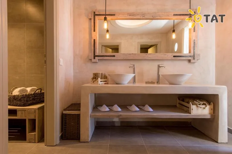 Фото отеля Caldera's Dolphin Suites 4* Santorini Graikija numeriai