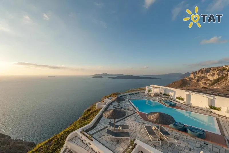 Фото отеля Caldera's Dolphin Suites 4* Santorini Graikija išorė ir baseinai