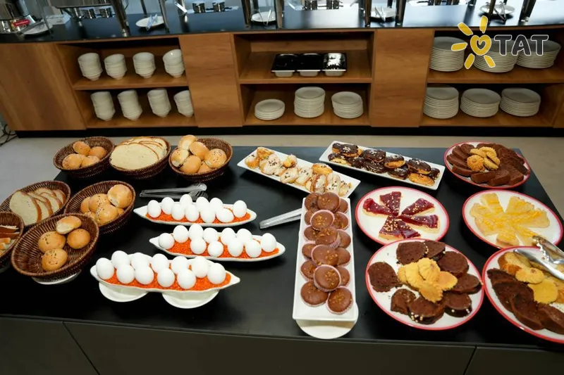 Фото отеля Sunset Hotel 3* Дуррес Албанія бари та ресторани