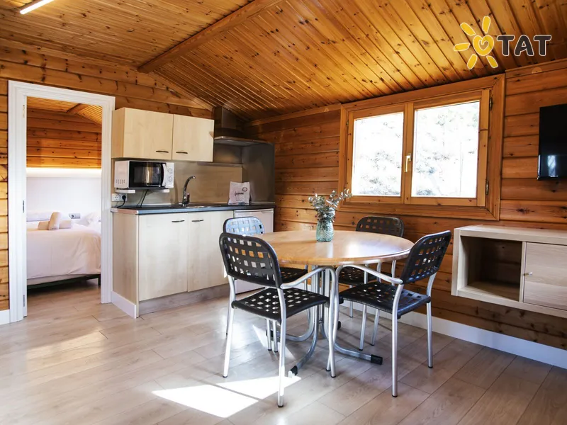 Фото отеля Ligüerre Enoturismo Camping & Bungalows 2* Barselona Ispanija numeriai