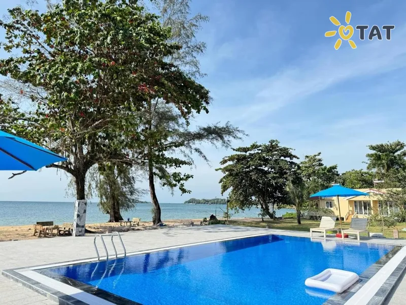 Фото отеля Vung Bau Resort 2* о. Фукуок Вьетнам экстерьер и бассейны