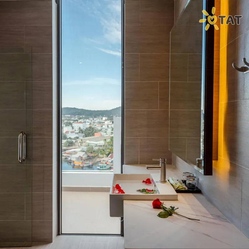 Фото отеля The Empire Hotel 3* par. Phu Quoc Vjetnama cipariem