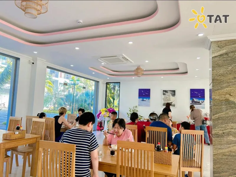 Фото отеля Hana Hotel Sonasea Night Market Phu Quoc 3* par. Phu Quoc Vjetnama ārpuse un baseini