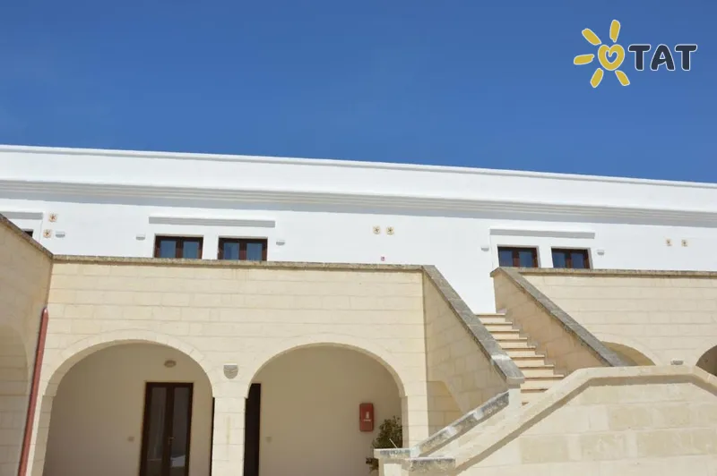 Фото отеля Mare Nostrum 4* Бриндизи Италия экстерьер и бассейны