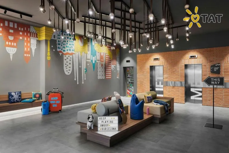 Фото отеля Moxy Hotel Barcelona 4* Барселона Испания лобби и интерьер