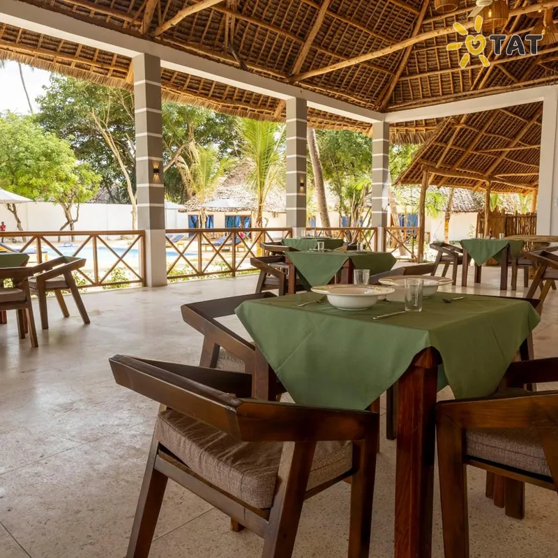 Фото отеля The Soul Beach Hotel & Spa 4* Пвани Мчангани Танзания бары и рестораны