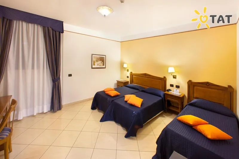 Фото отеля Ulisse Deluxe Hostel 3* Сорренто Италия номера