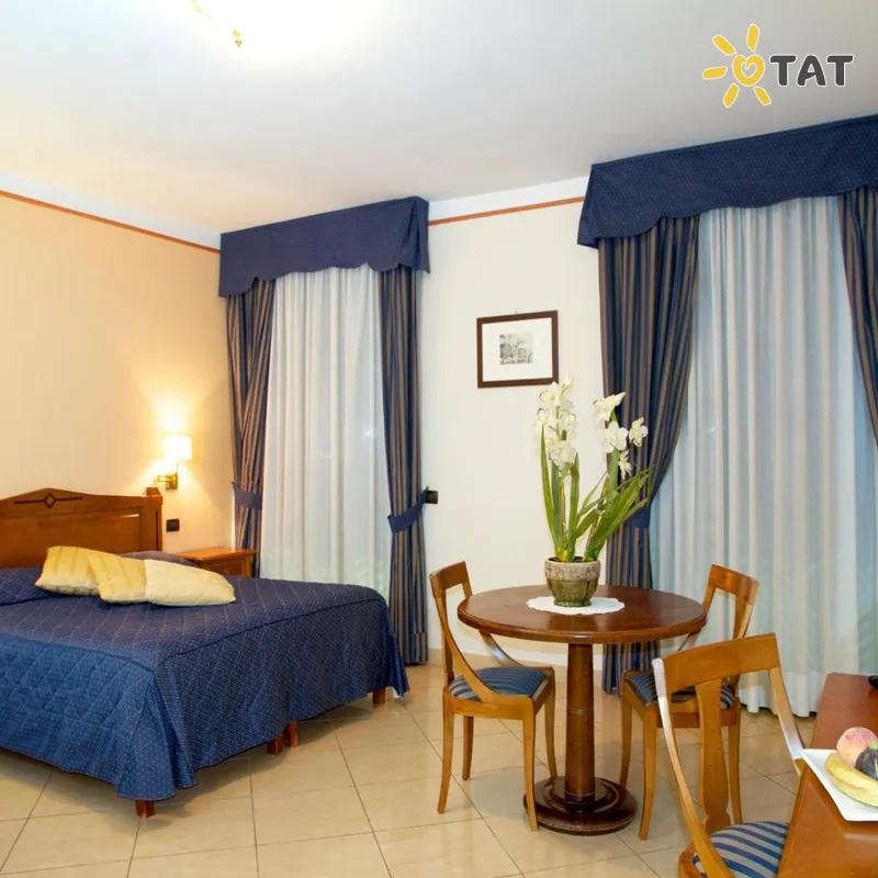 Фото отеля Ulisse Deluxe Hostel 3* Сорренто Италия номера