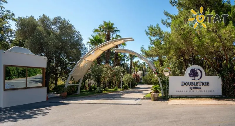 Фото отеля DoubleTree by Hilton Bodrum Isil Club Resort 5* Бодрум Турция экстерьер и бассейны