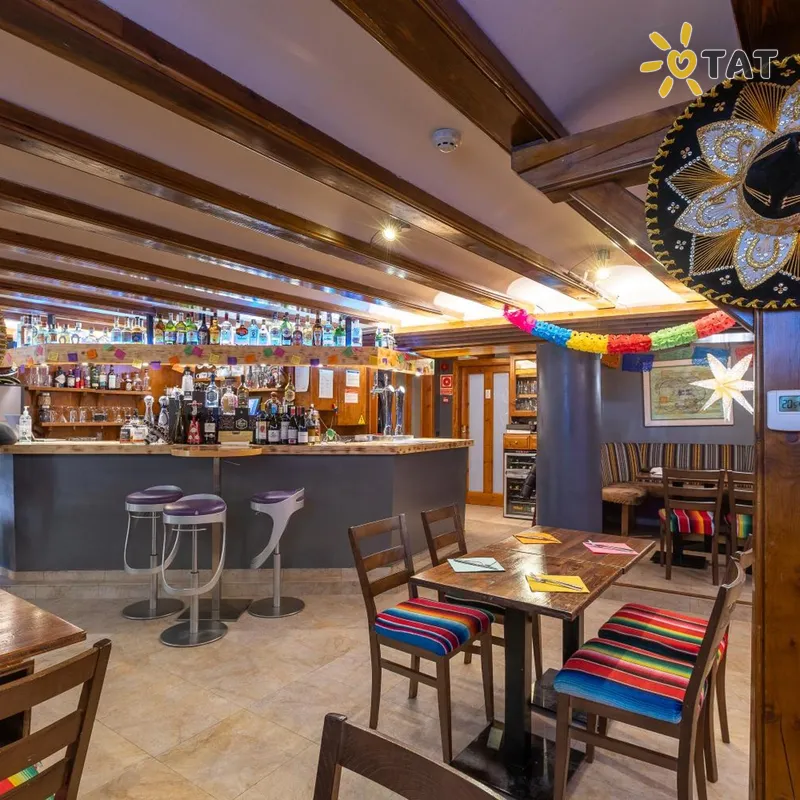 Фото отеля Micolau Hotel 3* Пал-Аринсаль Андорра бары и рестораны