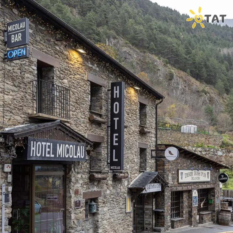 Фото отеля Micolau Hotel 3* Пал-Аринсаль Андорра экстерьер и бассейны