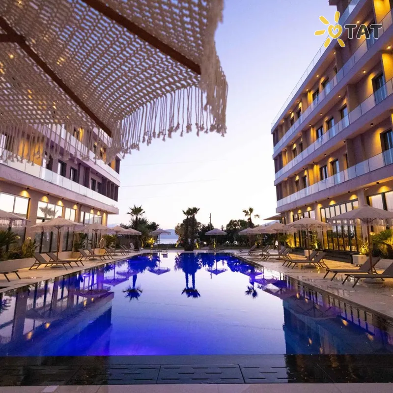 Фото отеля Tris3 Hotel 4* Влера Албания экстерьер и бассейны