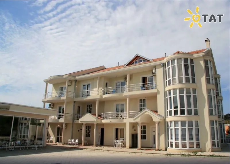 Фото отеля Petriti & Spa Hotel 4* Ульцинь Черногория экстерьер и бассейны