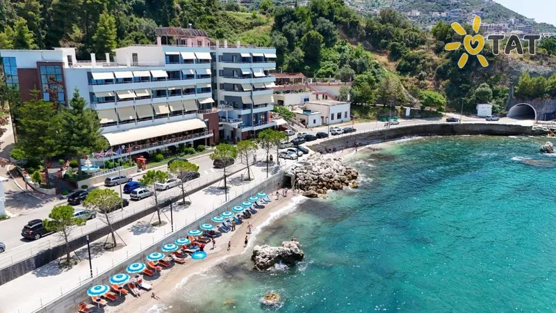 Фото отеля New York 4* Влера Албания экстерьер и бассейны