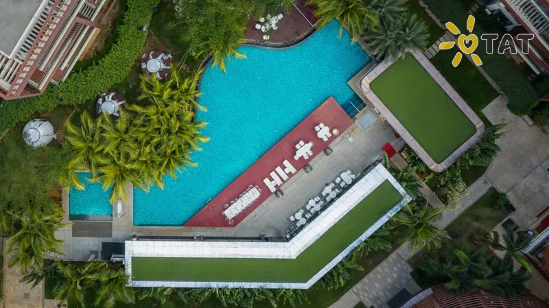 Фото отеля Argyle Yalong Bay Resort 4* о. Хайнань Китай экстерьер и бассейны