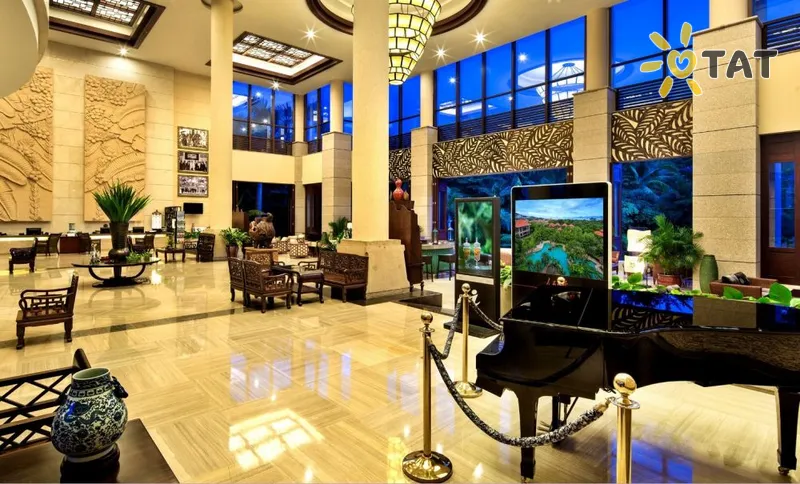 Фото отеля Luhuitou State Guesthouse & Resort 5* о. Хайнань Китай лобби и интерьер