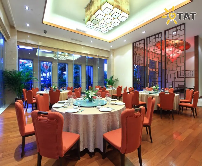 Фото отеля Luhuitou State Guesthouse & Resort 5* о. Хайнань Китай бары и рестораны