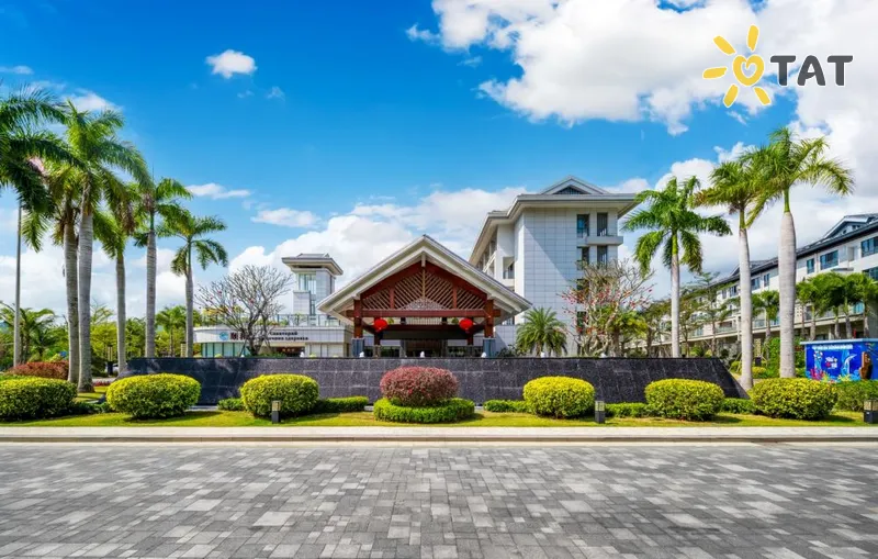 Фото отеля Sanya Yalong Bay 99 Resort 4* о. Хайнань Китай экстерьер и бассейны