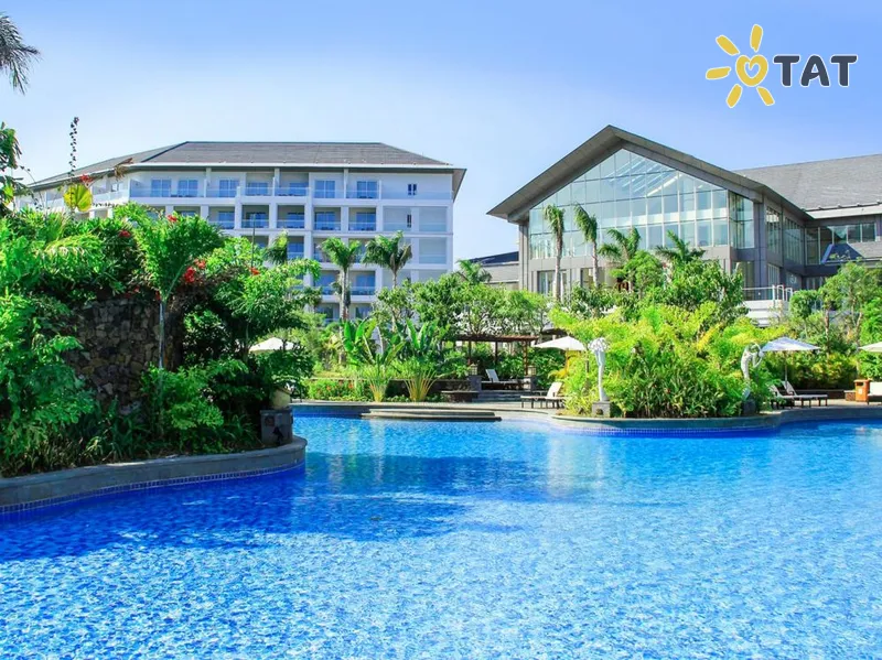 Фото отеля Mingshen Golf & Bay Resort Sanya 4* о. Хайнань Китай экстерьер и бассейны