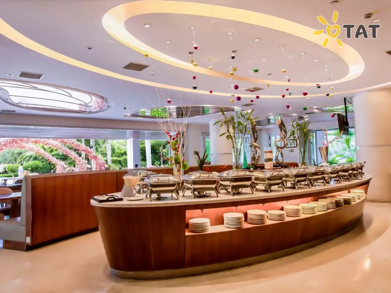 Фото отеля Mingshen Golf & Bay Resort Sanya 4* о. Хайнань Китай бары и рестораны