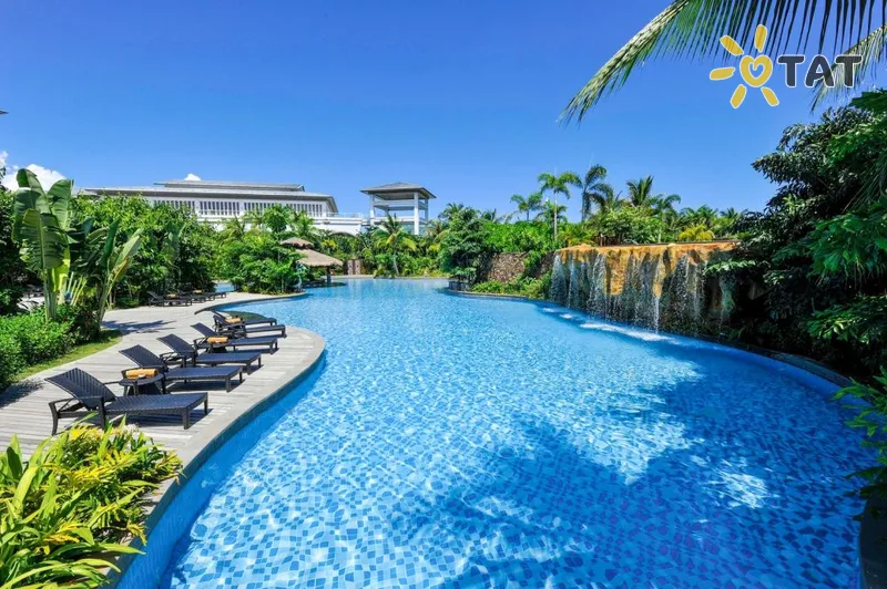 Фото отеля Mingshen Golf & Bay Resort Sanya 4* о. Хайнань Китай экстерьер и бассейны