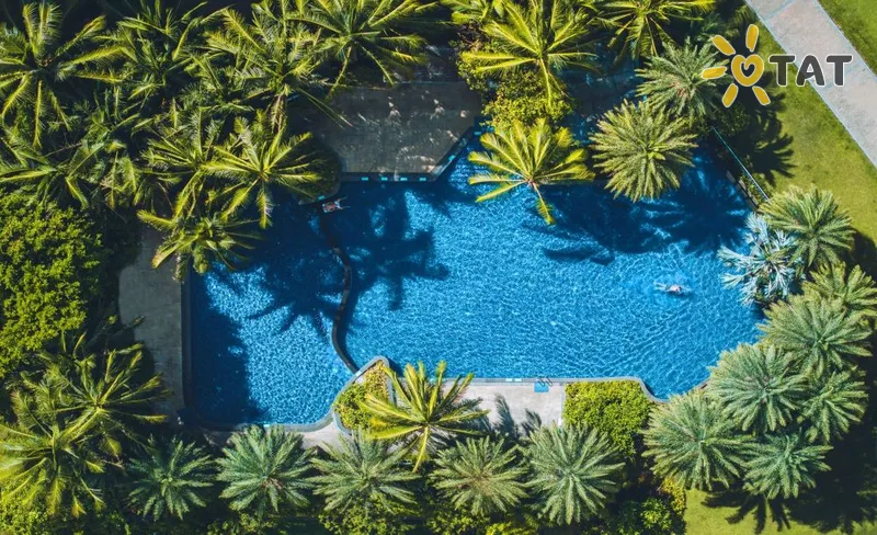 Фото отеля Paxton Vacances Hotels & Resorts Sanya 3* о. Хайнань Китай экстерьер и бассейны