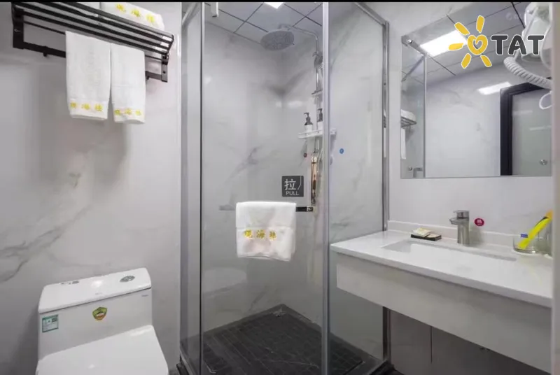 Фото отеля Guan Hai Lou Hotel 3* о. Хайнань Китай номера