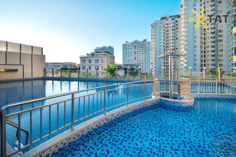 Фото отеля Yun Zhi Ju Hotel 4* о. Хайнань Китай екстер'єр та басейни