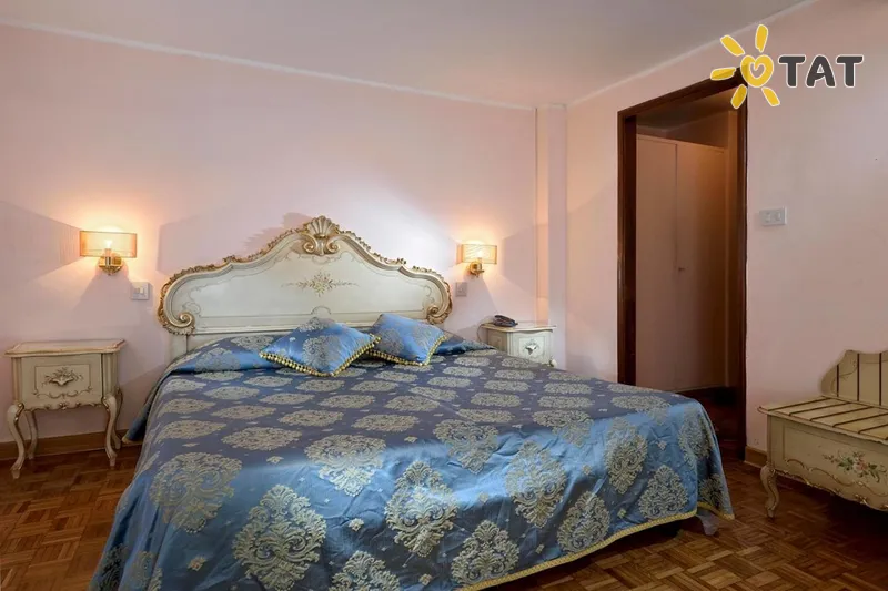 Фото отеля Suites Torre dell Orologio 4* Венеция Италия номера