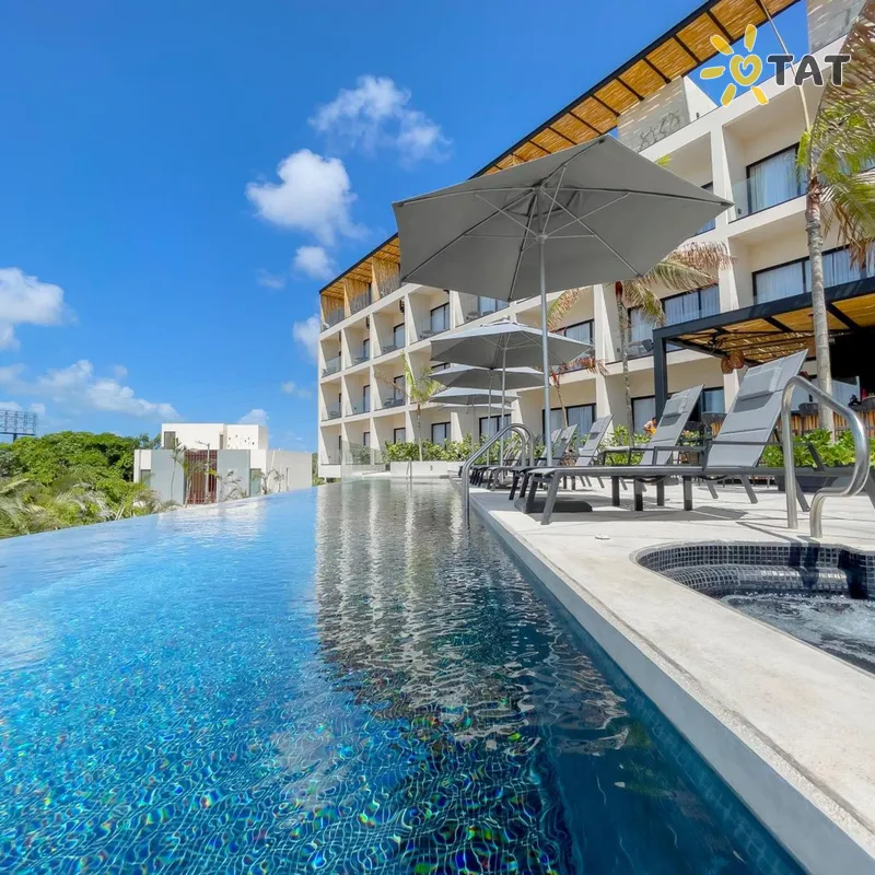 Фото отеля Hive Cancun 4* Канкун Мексика экстерьер и бассейны