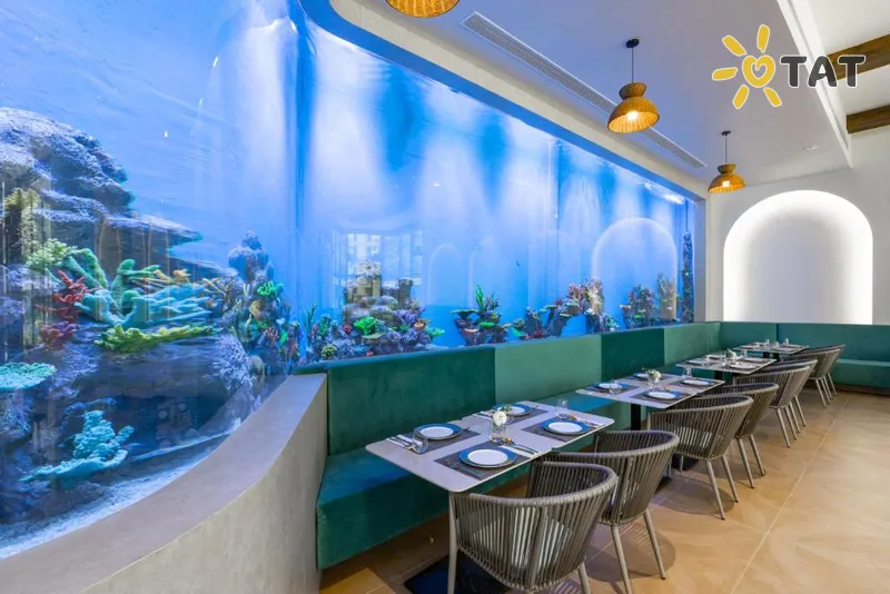 Фото отеля Kora Beach Resort Phuket 5* о. Пхукет Таиланд бары и рестораны