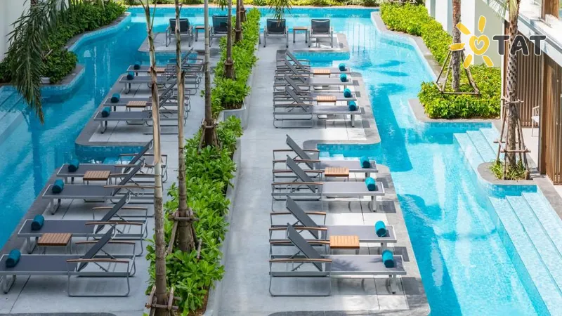 Фото отеля Kora Beach Resort Phuket 5* о. Пхукет Таиланд экстерьер и бассейны