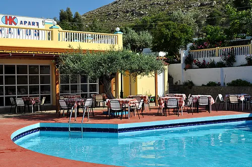 Karavos Apartments