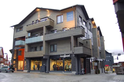 Levi Suites Unna Mannu