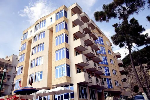Kamomil Hotel