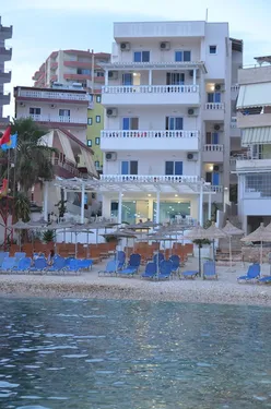 Vila e Bardhe Hotel