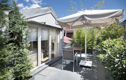 Nuru Ziya Suites