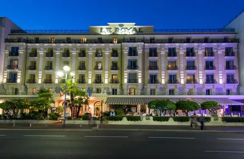 Le Royal Hotel