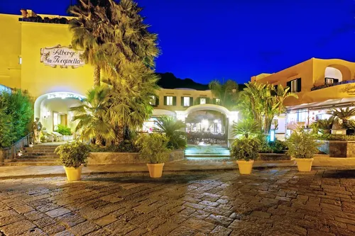 Kelionė в Albergo La Reginella Resort & Spa Ischia 4☆ Italiją, apie. Ischia