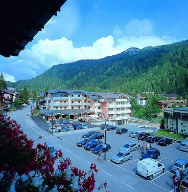 Ideal Hotel