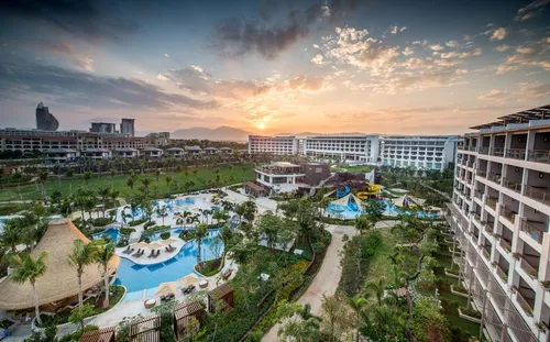 Shangri-La's Sanya Resort & Spa