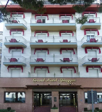 Горящий тур в Grand Hotel Spiaggia 4☆ Itālija, Alassio