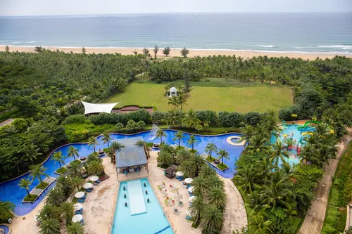 Aloha Oceanfront Suite Resort