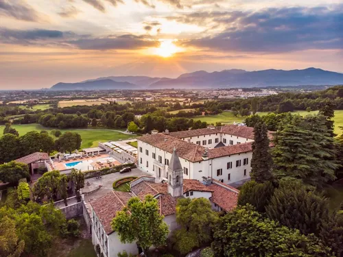 Горящий тур в Palazzo Arzaga Hotel Spa & Golf Resort 5☆ Itālija, Ezers Garda