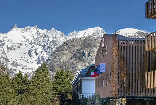 Le Massif Hotel & Lodge