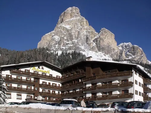 Paskutinės minutės kelionė в Miramonti Corvara 4☆ Italija, Canacea
