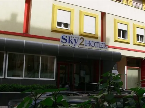 Sky 2 Hotel