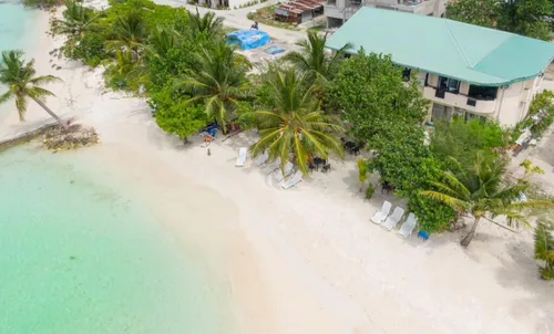 Горящий тур в Crown Beach Hotel 4☆ Мальдивы, Северный Мале Атолл