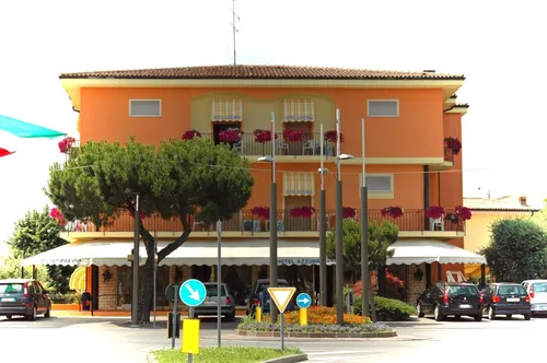 Paskutinės minutės kelionė в Azzurra 3☆ Italija, Breša