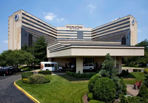 Горящий тур в DoubleTree by Hilton Hotel Newark Airport 4☆ США, Нью-Йорк